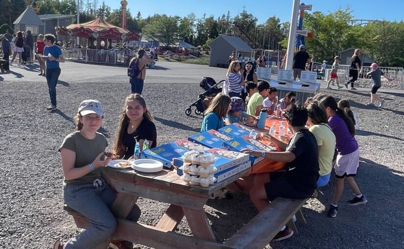 Petite excursion de récompense à Cavendish pour les Jeunes millionnaires francophones